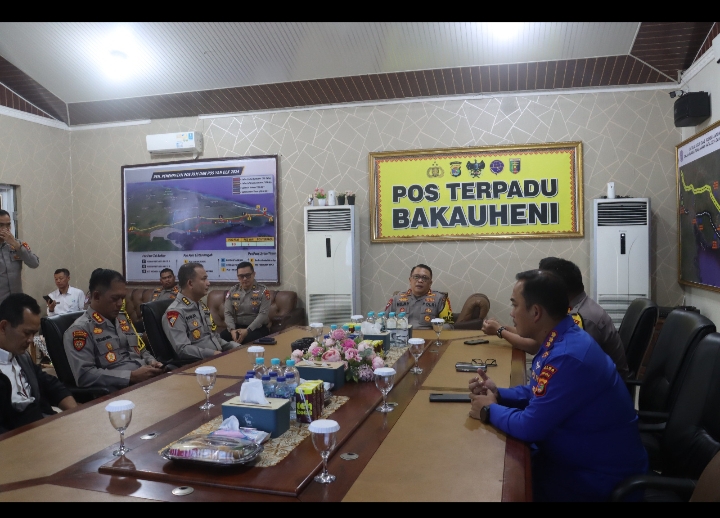 SAMBUT NATARU 2024-2025 KAPOLDA LAMPUNG PANTAU KESIAPAN PELABUHAN BAKAUHENI